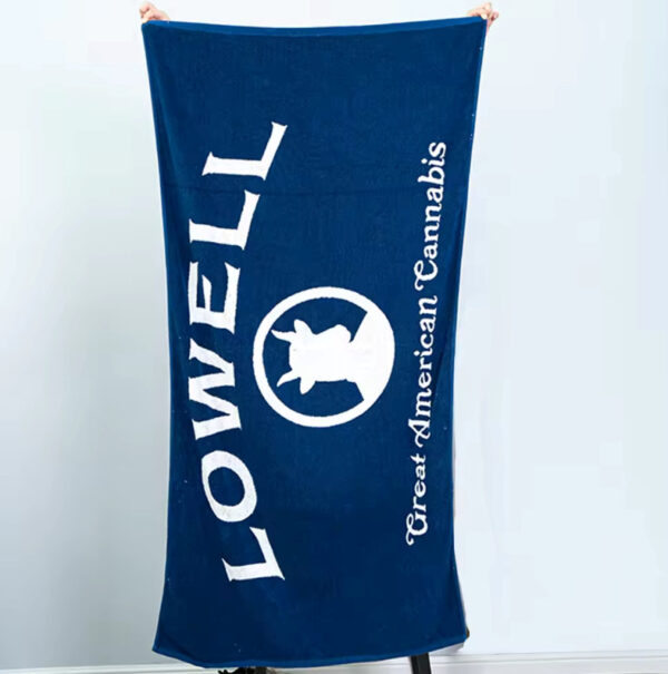 Custom high quality cotton logo jacquard beach towel Material: 100% cotton 500GSM Size: 140 x70cm Packing: 1 pc/plastic bag Price includes custom Logo: Jacquard production process